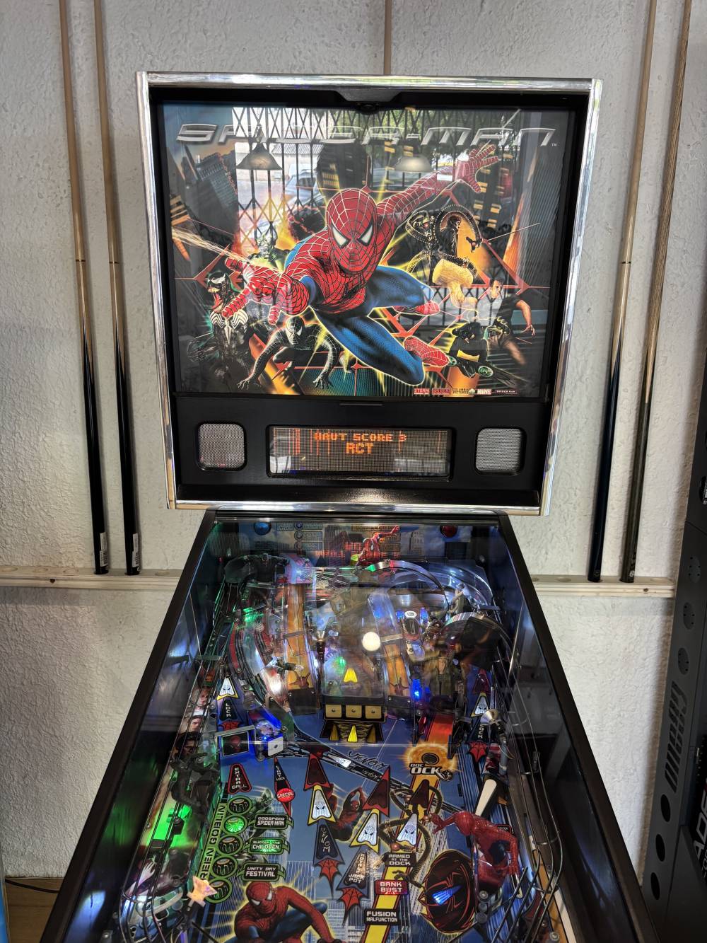 STERN SPIDER MAN (1)